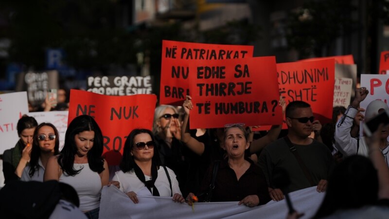 Protest u Prištini zbog ubistva devojke