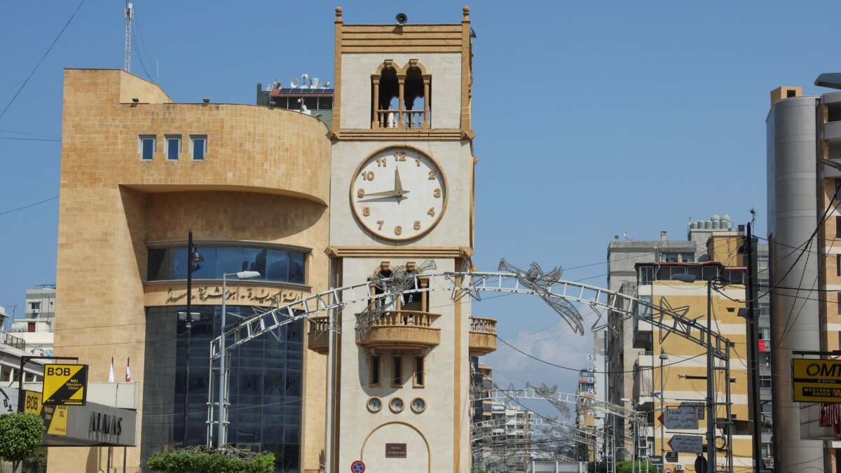 Через суперечку про літній час Ліван залишається у двох часових зонах