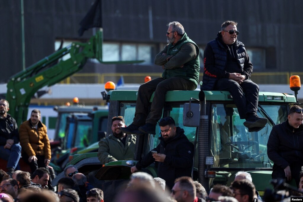 Disa fermerë gjatë një proteste në Thesaloniki.