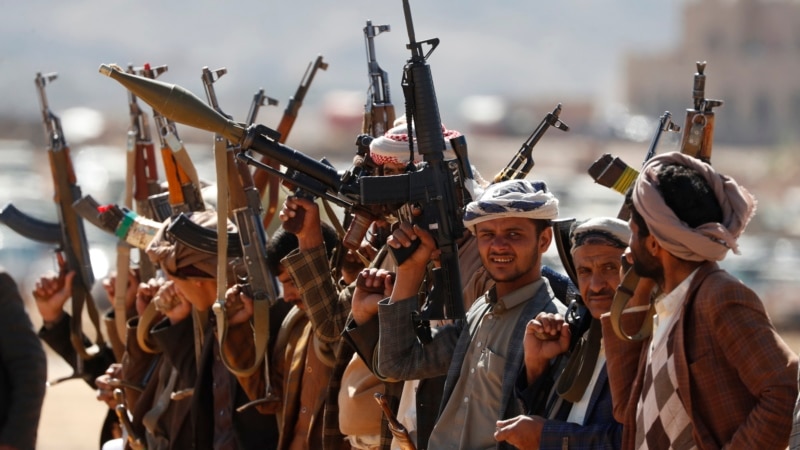 A mund të bëhet Ngushtica Bab al-Mandab fronti i ri i luftës në Iran?