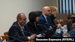 Председателката на Върховния касационен съд и Съдийската колегия на ВСС Галина Захарова (вдясно), правосъдният министър Атанас Славов и членовете на съвета Цветинка Пашкунова и Севдалин Мавров.