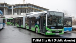 18-მეტრიანი ავტობუსი