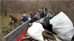 Au adunat o remorcă de gunoaie din principala atracție turistică a R. Moldova 