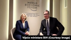 Predsjedavajuća Vijeća ministara BiH, Borjana Krišto i predsjednik Srbije, Aleksandar Vučić, Davos, 17. januar 2024.