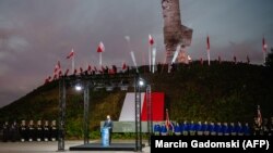 Ministar odbrane Poljske Vladislav Kosinjak-Kamiš obraća se prisutnima na ceremoniji obeležavanja 85. godišnjice početka Drugog svetskog rata na poluostrvu Vesterplate u Gdanjsku, 1. septembra 2024. godine.