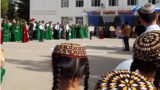 Aşgabat mekdepleriniň birinde geçirilýän "Soňky jaň" dabarasy
