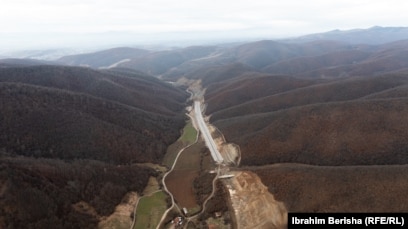 Autostrada Prishtinë &ndash; Gjilan ka filluar të ndërtohet në muajin prill të vitit 2018.
