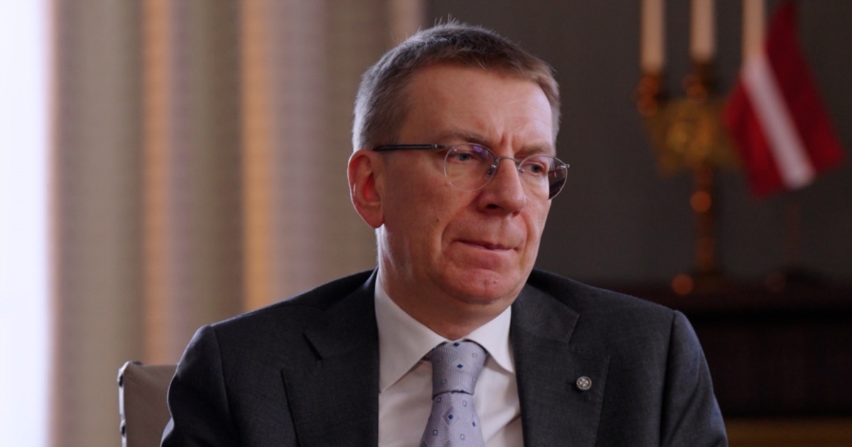 Президент Латвії прокоментував заяву Меркель про переговори з Росією