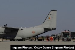 Duminică patru pacienți au fost transportați cu aeronavele Armatei la spitale din străinătate.