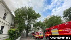 Un incendiu puternic a izbucnit la o clădire de pe Calea Dorobanților din București