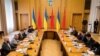 Глава МИД Украины Дмитрий Кулеба на встрече с китайским представителем, 16 мая