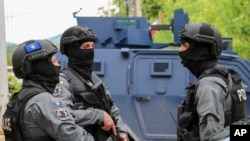 Pjesëtarë të Policisë së Kosovës në Zveçan. 27 maj 2023. 