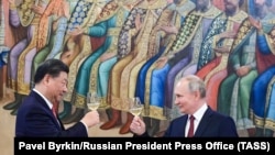 Hszi Csin-ping és Vlagyimir Putyin az orosz fővárosban 2023. március 21-én