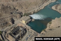Një pamje e digës hidroelektrike Kajaki në verilindje të provincës Helmand.