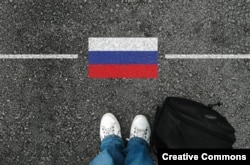 Эмиграция, иллюстративное фото