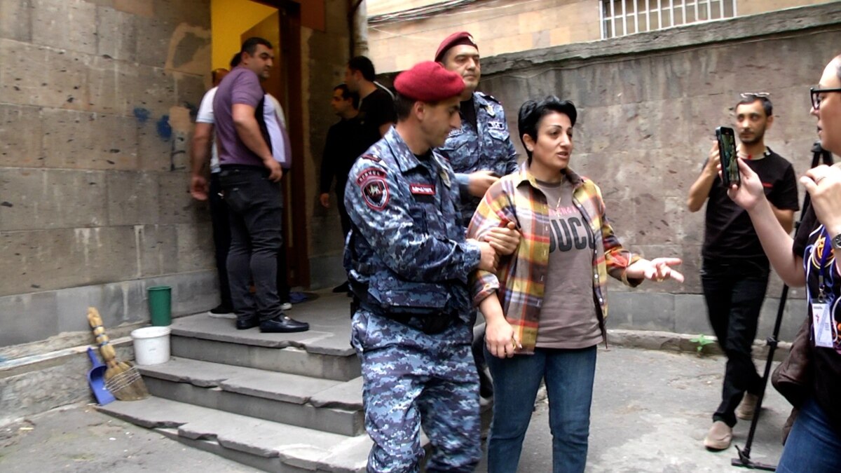 Fallen Soldier's Mother Detained After Row With Pashinian's Son - Vimarsana News