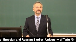 Vyacheslav Morozov opens a conference at the University of Tartu in 2017. 