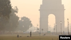 Nju Delhi u smogu, kraj oktobra 2023.