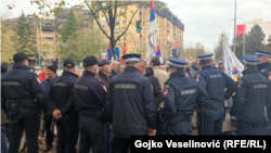 Policija na protestima bivših boraca u Banjaluci, 25. novembar 2023.