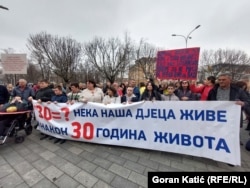 Roditelji kažu da ostaju bez stečenih prava, iako njihova djeca imaju 100-odstotni invaliditet.