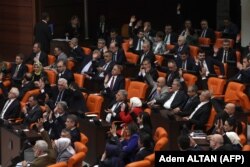 Parlamentul de la Ankara a aprobat aderarea Suediei la NATO cu 287-55.