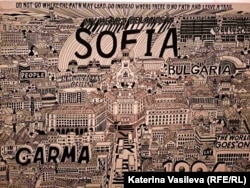  Черно-бялата карта, която Камигаки рисува след визитата си в София през 2022 година 