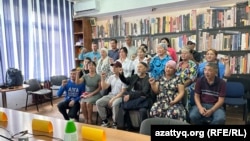 "Алға, Қазақстан" оппозициялық партиясын құру жөніндегі бастамашыл топ мүшелері. Алматы, 9 тамыз, 2023 жыл.