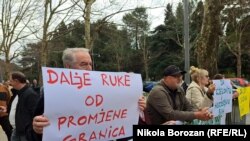 Protest ispred Skupštine u Podgorici. 27. februar 2024.