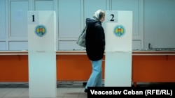 Pentru ca alegerile în turul doi să fie declarate valabile, este nevoie ca cel puțin 20% din alegători să se prezinte la urna de vot.