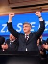 Hrvatski premijer Andrej Plenković i slavlje u štabu HDZ-a nakon 90 posto prebrojanih glasova, Zagreb, 17. aprila 2024.