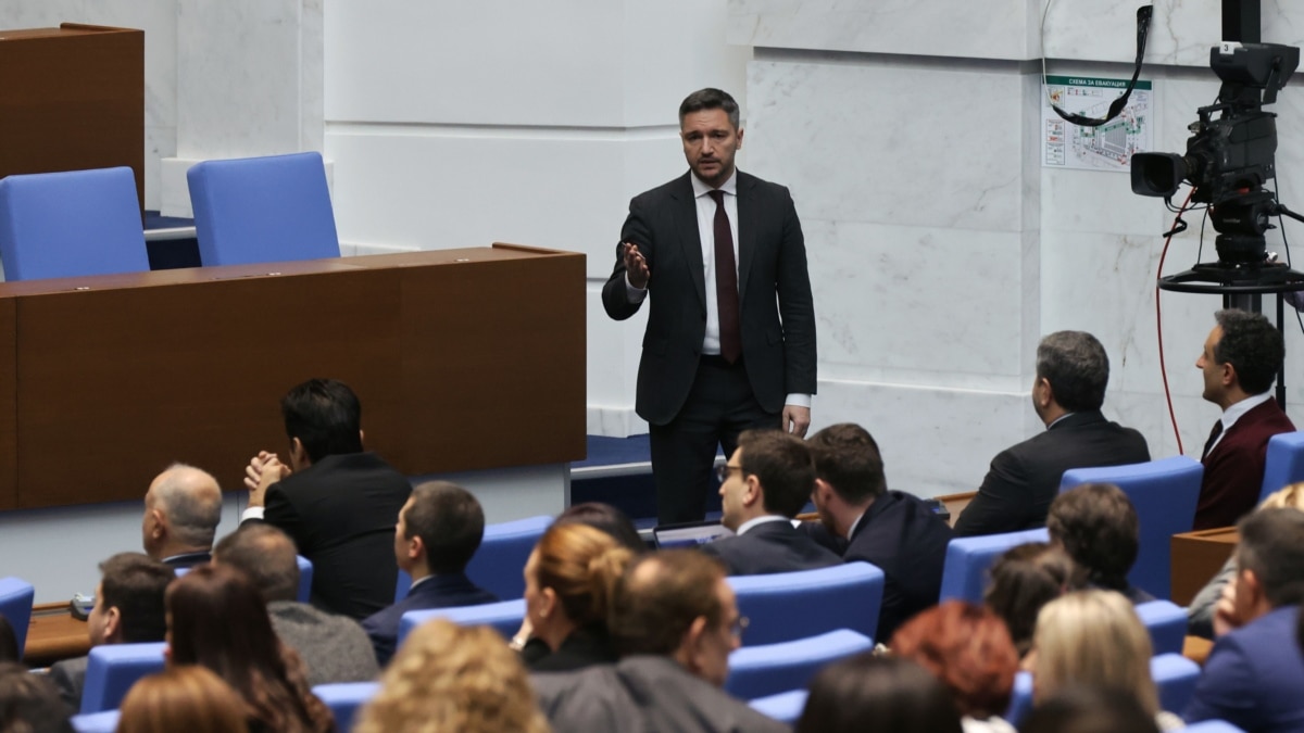 Парламентът уважи ветото на президента Румен Радев върху възстановяването на