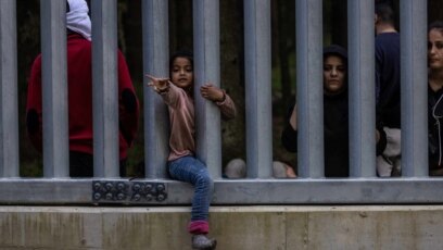 پناهندگان عراقی و سوری پشت مرزهای لهستان
