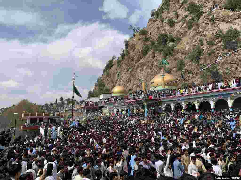 Thousands of Pakistanis celebrate Norouz in Parachinar, a town in the Kurram district of northwestern Pakistan.