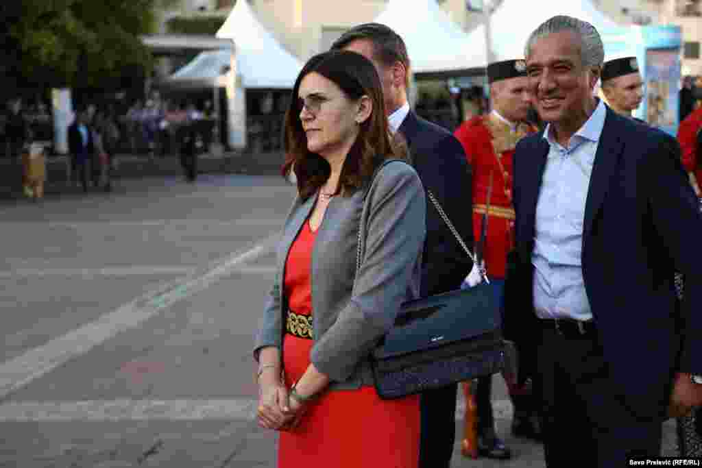 Svečanosti su prisustvovali i predstavnici diplomatskog kora, među kojima je i šefica Delegacije EU u Crnoj Gori Oana Kristina Popa,&nbsp;