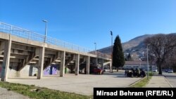 Lokacija Sjvernog logora u Mostaru. Riječ je o malonogometnom stadionu u bivšoj kasarni JNA „Sjeverni logor“, na sjevernom ulazu u Mostar. 10. 1. 2024.