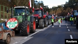 Polish farmers block a motorway to protest against the import of agricultural produce and food products from Ukraine, close to the Polish-German border, near Swiecko, Poland, on February 25.