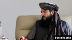 د طالبانو د روغتیا وزیر قلندر عباد تېره اوونۍ ادعا وکړه چې دوی په تېرو دوو کلونو کې له ۳۰۰ څخه ډېر روغتیایي مرکزونه جوړ کړي