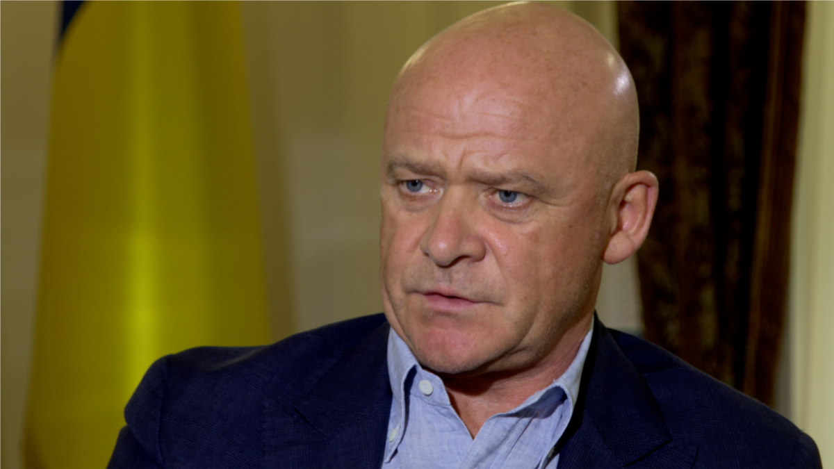 ЗМІ: суд замінив Труханову домашній арешт на особисте зобов’язання