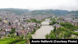 More than 200 residential buildings were flooded in the northern town of Bosanska Krupa after the Una and Krusnica rivers overflowed.