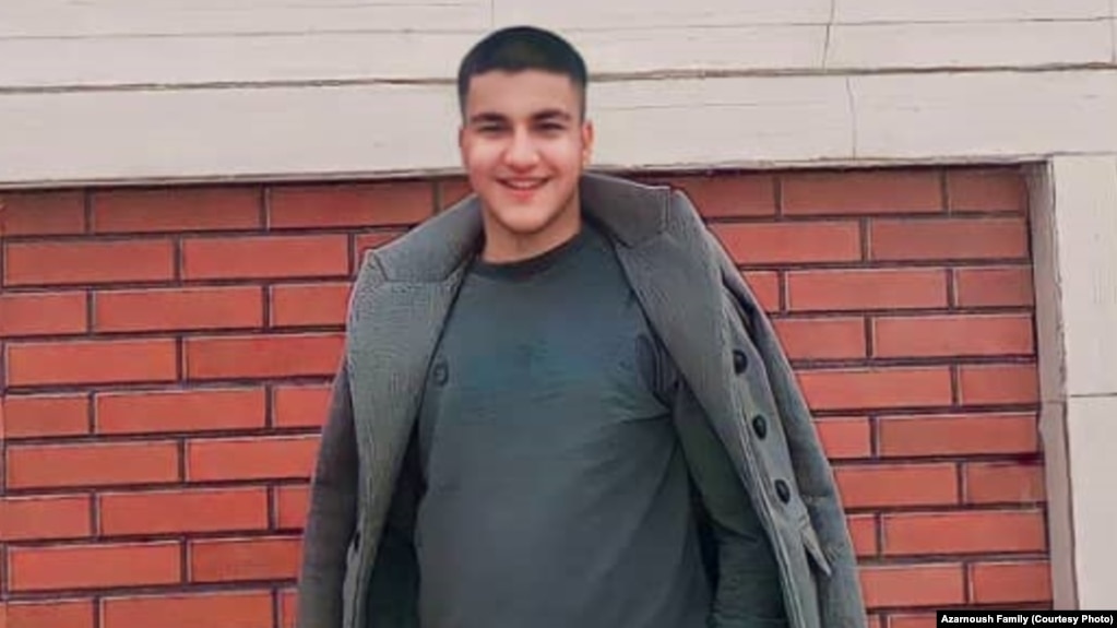 Eyewitnesses told Radio Farda that security forces attacked 17-year-old Pedram Azarnush on September 22 when he tried to help a young female protester who was being beaten by police officers in Dehdasht, a city in Kohgiluyeh and Boyer-Ahmad Province.