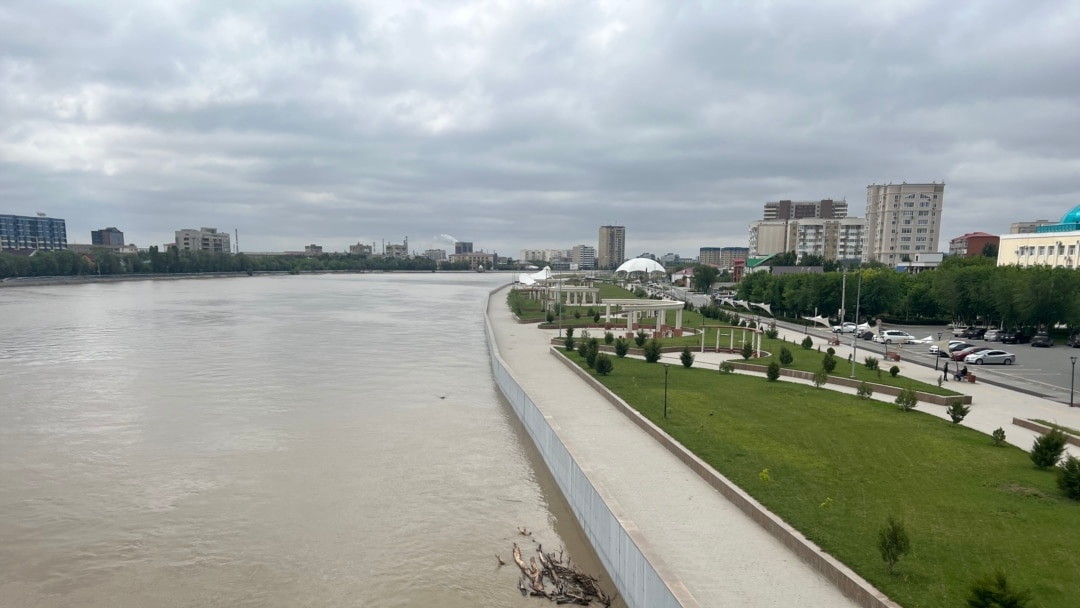 Күтпеген жерден ауыз және сперматозоидтар Жас пизда видео ескі мүшесі
