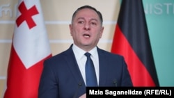 Vaxtanq Qomelauri