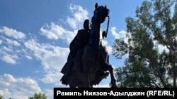 Памятник Александру Невскому. Алматы