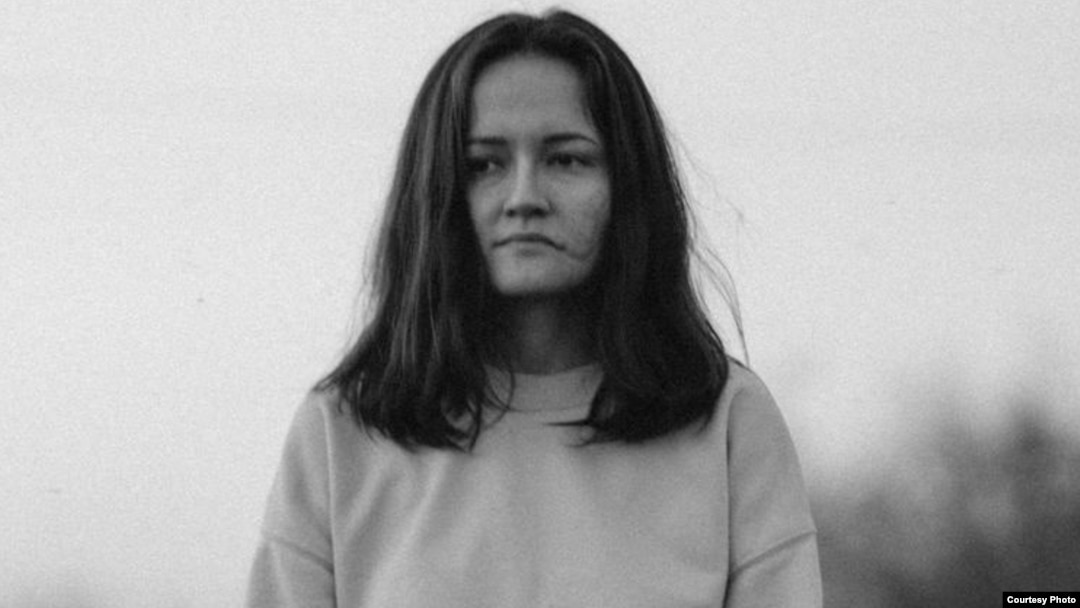 Үлкен мүшесі бар терең минет