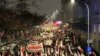 Польща: у Варшаві багатотисячний протест на підтримку заарештованих ексурядовців