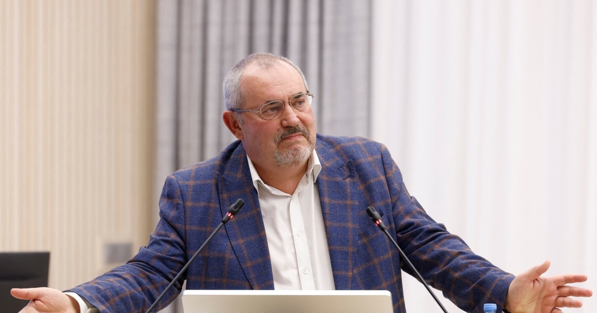 რუსმა ომის მოწინააღმდეგე პოლიტიკოსმა - ბორის ნადეჟდინმა რუსეთი დატოვა