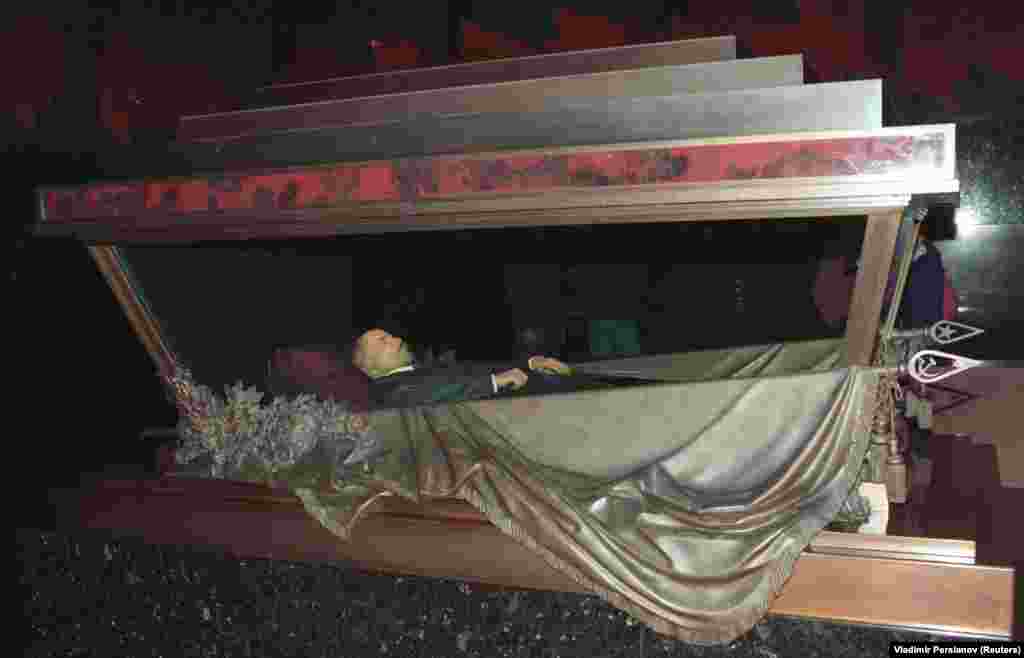 Lenin&rsquo;s body inside the mausoleum in 1993. Since the collapse of the Soviet Union, the mausoleum and the century-old corpse it houses have become awkward relics for Russia. The mausoleum is usually obscured during military parades, and debate over whether to finally bury the figurehead of the leftist ideology that destroyed countless innocent lives has simmered since the Soviet Union collapsed in 1991.&nbsp;