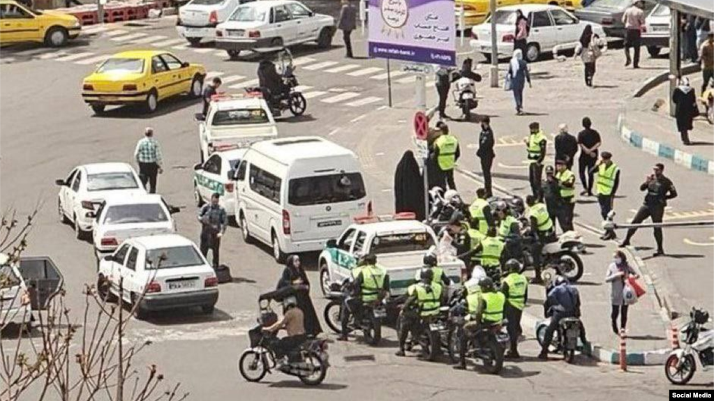 ۲۰ فعال سیاسی اصلاح‌طلب در بیانیه خود اعلام کردند: «جامعه زنان از خواسته‌های به حق خود نمی‌گذرد و ارادهٔ خود را برای تأمین حقوق انسانی و اجتماعی خود بارها به نمایش گذاشته است»