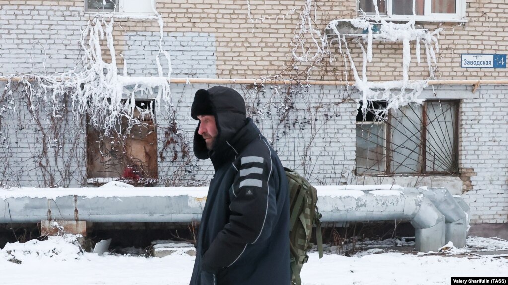 در پی خرابی تأسیسات برق و گرمایش مرکزی در برخی شهرهای اطراف مسکو دمای داخل خانه&zwnj;های&zwnj; مسکونی به منفی ۱۰ درجه رسید