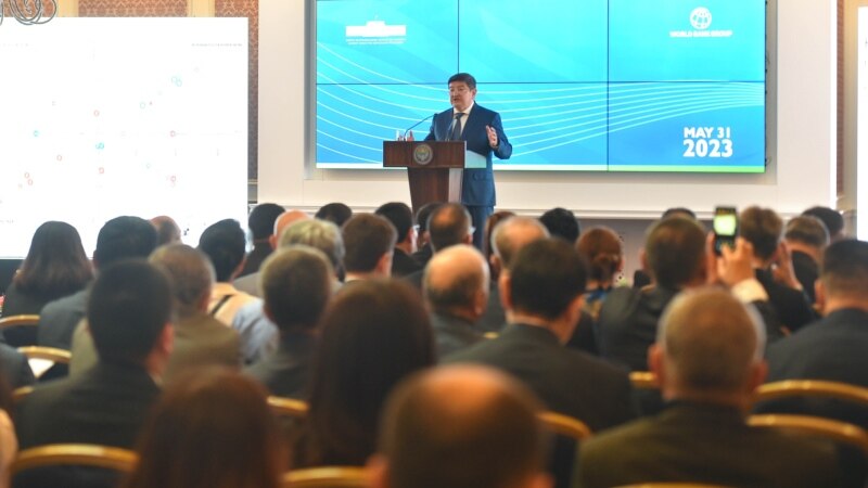 Акылбек Жапаров Кыргызстанды суу менен камсыздоого 1,2 млрд. доллар керектигин айтты